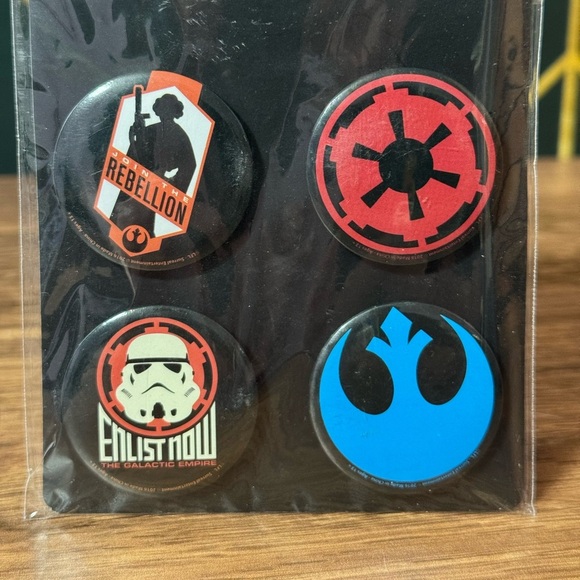 Star Wars 4 Pack Button Set | Nerd Block | Rogue One - Picture 3 of 4
